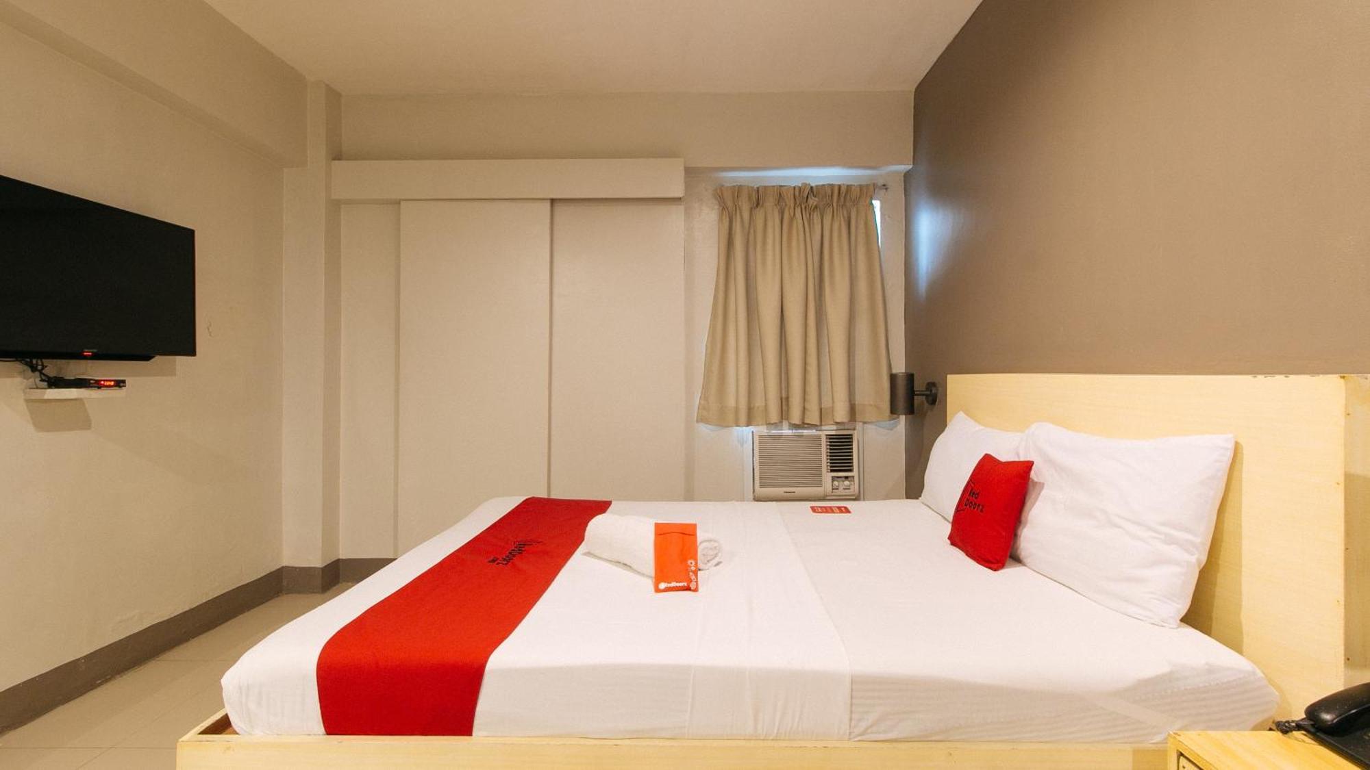 Hotel Reddoorz At Samat Mandaluyong Zewnętrze zdjęcie