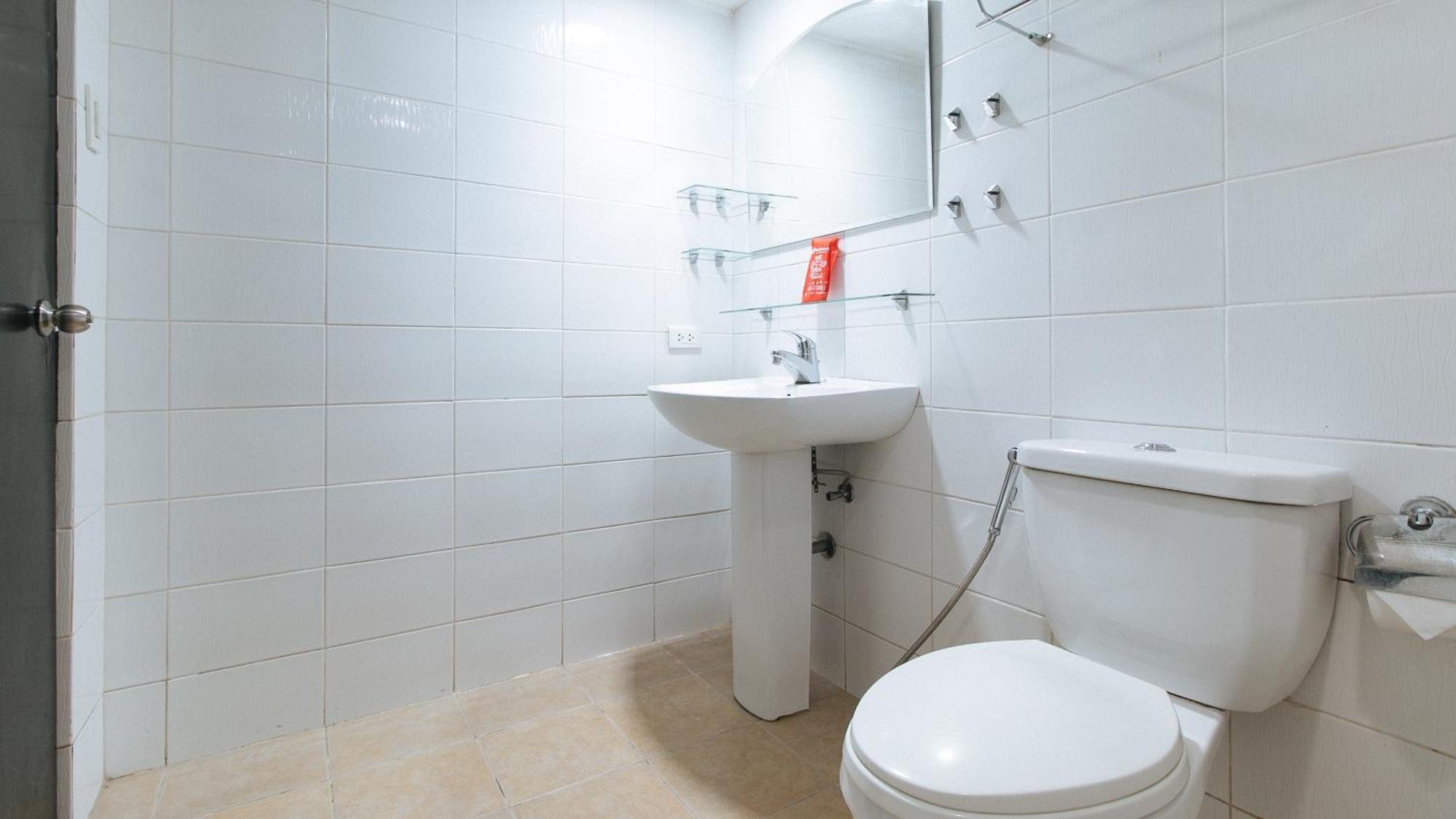 Hotel Reddoorz At Samat Mandaluyong Zewnętrze zdjęcie