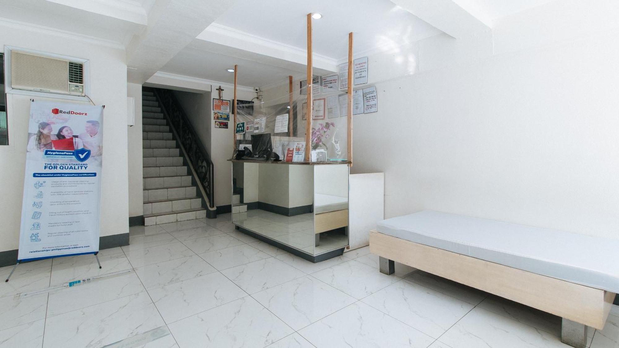 Hotel Reddoorz At Samat Mandaluyong Zewnętrze zdjęcie