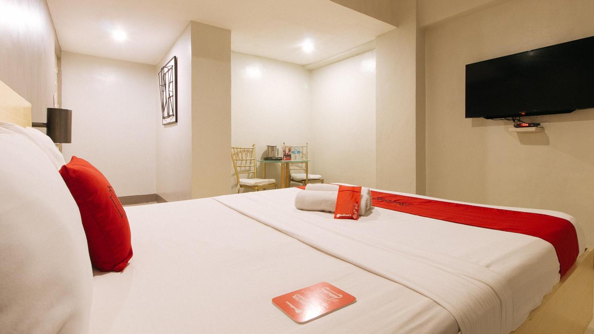 Hotel Reddoorz At Samat Mandaluyong Zewnętrze zdjęcie