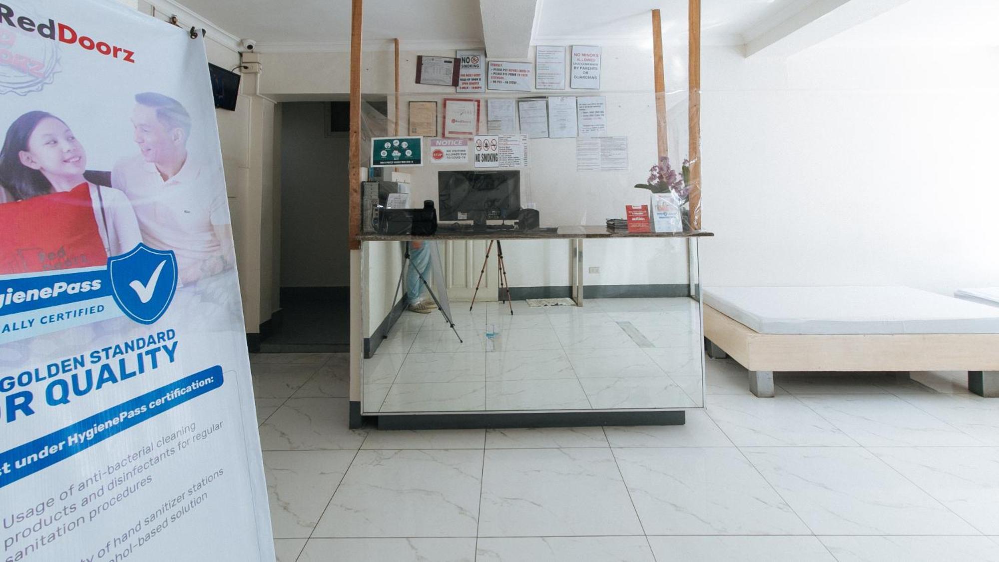 Hotel Reddoorz At Samat Mandaluyong Zewnętrze zdjęcie